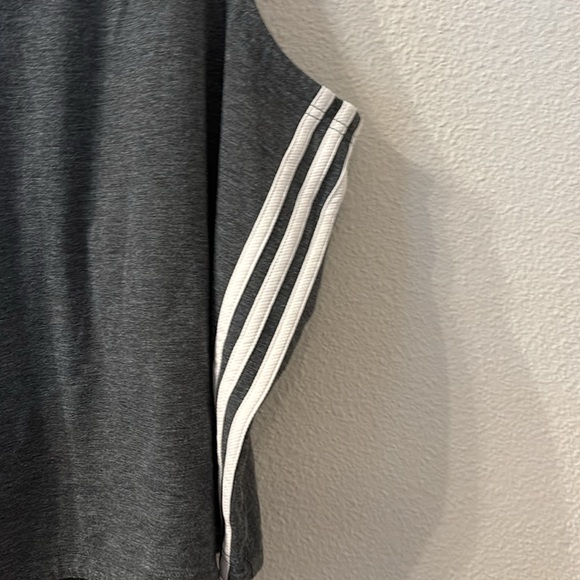 Adidas side striped tank top size XL - Picture 2 of 5
